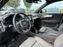 Volvo XC40 B4 Plus Dark | Trekhaak | Harman / Kardon | Power Seats | Climate Pack |