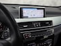 BMW X1 xDrive25e M Sport High Executive 221Pk Automaat (PANORAMADAK, M PAKKET, GROOT NAVI, LEDER, STOELVERWARMING, SPORTSTOELEN, GETINT GLAS, SFEERVERLICHTING, NIEUWSTAAT)