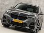 BMW X1 xDrive25e M Sport High Executive 221Pk Automaat (PANORAMADAK, M PAKKET, GROOT NAVI, LEDER, STOELVERWARMING, SPORTSTOELEN, GETINT GLAS, SFEERVERLICHTING, NIEUWSTAAT)