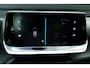 Peugeot 208 1.2 PURETECH 100PK ACTIVE PACK / STOELVERWARMING / TREKHAAK / 16"LMV / NAVI / LED / AIRCO / LED / PDC / BLUETOOTH / CRUISECONTROL / 2E EIGENAAR / SCHITTERENDE STAAT !!