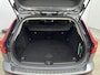 Volvo V60 2.0 B3 Momentum Advantage Aut. | Stoel + stuurverwarming | Navigatie | Camera | 19" lm-wielen |