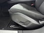 Volvo V60 2.0 B3 Momentum Advantage Aut. | Stoel + stuurverwarming | Navigatie | Camera | 19" lm-wielen |