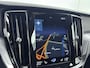 Volvo V60 2.0 B3 Momentum Advantage Aut. | Stoel + stuurverwarming | Navigatie | Camera | 19" lm-wielen |