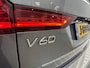 Volvo V60 2.0 B3 Momentum Advantage Aut. | Stoel + stuurverwarming | Navigatie | Camera | 19" lm-wielen |
