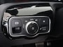 Mercedes-Benz A-klasse 250e Business Solution AMG | Panoramaschuifdak | Premium Plus | Head-up display | Dodehoekassistent |