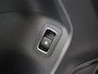 Mercedes-Benz A-klasse 250e Business Solution AMG | Panoramaschuifdak | Premium Plus | Head-up display | Dodehoekassistent |