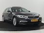 BMW 5-Serie Touring 530i xDrive High Executive | Pano.Dak | Trekhaak | Head-Up | Camera | Stoelverwarming | Stuurwielverwarming |