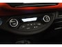 Toyota Yaris 1.5 Hybrid Bi-Tone Camera, Cruise Control, Stoelverwarming, Bluetooth