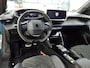 Peugeot e-2008 EV GT Avantage 54 kWh | Fase 3 laden | SOH 98% | Massage | Luxe stoelen | Warmtepomp | Navigatie | NL auto | 16.000km |