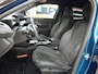 Peugeot e-2008 EV GT Avantage 54 kWh | Fase 3 laden | SOH 98% | Massage | Luxe stoelen | Warmtepomp | Navigatie | NL auto | 16.000km |