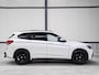BMW X1 xDrive20i M Sport | Trekhaak 2000kg | Panoramadak | Uniek! | Extreem netjes! |