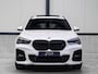BMW X1 xDrive20i M Sport | Trekhaak 2000kg | Panoramadak | Uniek! | Extreem netjes! |