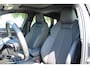 Audi A3 Sportback 40 TFSI e 204pk S edition S-Tronic Automaat / Panorama dak / LM 18'' / Camera / App-Connect / Sportstoelen / LED