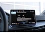 Volkswagen Golf 1.5 eHybrid 204pk Life Edition | App Connect | Trekhaak | Achteruitrijcamera
