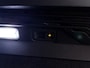 Volkswagen ID.4 Pro Business 77 kWh | ACC | Zwenkbare trekhaak | Navi | Stoelverwarming |