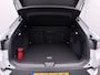 Volkswagen ID.4 Pro Business 77 kWh | ACC | Zwenkbare trekhaak | Navi | Stoelverwarming |