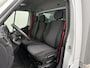 Renault Master 2.3DCi 145PK Bakwagen+Laadklep | 2,35 Hoog | Dakspoiler | Zijdeur | Airco | Cruise | 3-Zits
