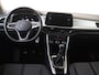 Volkswagen T-Roc 1.0 TSI Life | Digital cockpit Pro | Parkeerassistent | Achteruitrijcamera | Navigatie | Adaptieve cruise control | Draadloze telefoonlader | CarPlay |