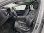 Volvo V60 2.0 B4 Plus Dark | Harman/Kardon | Schuif/Kantel Panoramadak | Memory | Power Seats | Stoel/Stuur verwarming | Extra Getint Glas | Adaptive Cruise | BLIS | Camera | Google Infotainment |
