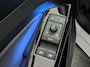 Volkswagen ID.4 Pure 52 kWh l Adapt. Cr Control l Stoelverwarming l Keyless Start l 18" l Apple Car Play / Android l PDC V en A l