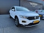 Volkswagen T-Roc 1.0 TSI Style | 1E EGENAAR | 3/6 OF 12MND GARANTIE | PANODAK | ACC | LANE ASSIST | AIRCO |