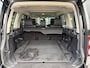 Land Rover Discovery 3.0 SDV6 Black&White | 3E EIGENAAR | 3/6/12MND GARANTIE | AUTOMAAT | PANO | 7PERS | LUCHTVERING | TREKHAAK | XENON | GOED ONDERHOUDEN |