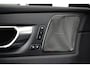 Volvo XC60 2.0 T8 Plug-in hybrid AWD Ultra Black Edition | Massage | HU-Display | Trekhaak | 360 Camera |