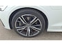 Volvo S60 Recharge T6 AWD R-Design | Trekhaak | 19 Inch Velgen | Power Seats | Harman / Kardon |