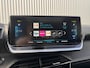 Peugeot e-208 EV GT Pack 50 kWh SOH 97,19% | Alcantara Interieur | Stoelverwarming | Camera | Apple Carplay / Android Auto | Adaptive Cruise Control | DAB ontvanger | Dodehoekdetectie met correctie | Extra getint glas