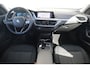 BMW 1-Serie 118i 136PK Automaat Navigatie Carplay Android Stoelverwarming 17 inch LMV Cruise Parkeersensor LED