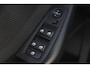 BMW 1-Serie 118i 136PK Automaat Navigatie Carplay Android Stoelverwarming 17 inch LMV Cruise Parkeersensor LED