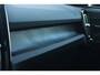 Volvo XC40 1.5 T5 Plug-in hybrid Plus Dark | Apple carplay / Android auto | Adaptieve cruise control | 18" lichtmetalen velgen | Voorstoelen verwarmd | Stuurwiel verwarmd |