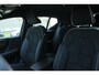 Volvo XC40 1.5 T5 Plug-in hybrid Plus Dark | Apple carplay / Android auto | Adaptieve cruise control | 18" lichtmetalen velgen | Voorstoelen verwarmd | Stuurwiel verwarmd |