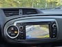Toyota Yaris 1.3 VVT-i Aspiration | 2E EIGENAAR | 3/6 OF 12MND GARANTIE | NAVI | CAMERA | AIRCO | NW APK |