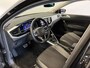 Volkswagen Polo 1.0 TSI Automaat Goal Navigatie Apple Carplay/Android Auto Parkeersensoren Adaptive Cruise Control Stoelverwarming Matrix LED koplampen Climate Control Lichtmetalen velgen