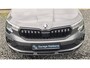 Skoda Kamiq 1.0 TSI Selection Camera achter - Keyless entree - Apple Carplay - Zwarte gril - 17 inch Wielen - Winter Pack - Keyless start - Privacy Glass - Virtual Desk - Zwart dak en A Stijl