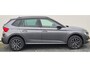 Skoda Kamiq 1.0 TSI Selection Camera achter - Keyless entree - Apple Carplay - Zwarte gril - 17 inch Wielen - Winter Pack - Keyless start - Privacy Glass - Virtual Desk - Zwart dak en A Stijl
