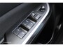 Suzuki Vitara 1.0 Boosterjet Select Automaat, Donker glas, Navigatie, App connect, Cruise, Clima, Pdc + Camera, Wit metallic