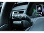 Lexus UX 250h Preference Line |facelift|stoelverwarming|dodehoek|parkeersensoren|dealer onderhouden|