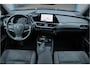 Lexus UX 250h Preference Line |facelift|stoelverwarming|dodehoek|parkeersensoren|dealer onderhouden|