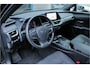 Lexus UX 250h Preference Line |facelift|stoelverwarming|dodehoek|parkeersensoren|dealer onderhouden|
