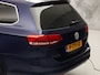 Volkswagen Passat Variant 1.4 TSI ACT Highline 150Pk Automaat (APPLE CARPLAY, GROOT NAVI, CLIMATE, CAMERA, SPORTSTOELEN, GETINT GLAS, KEYLESS START, ADAPTIVE CRUISE,