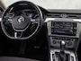 Volkswagen Passat Variant 1.4 TSI ACT Highline 150Pk Automaat (APPLE CARPLAY, GROOT NAVI, CLIMATE, CAMERA, SPORTSTOELEN, GETINT GLAS, KEYLESS START, ADAPTIVE CRUISE,