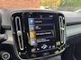 Volvo XC40 1.5 T4 Recharge Inscription | Stoel-/ stuurwielverwarming | Trekhaak, inklapbaar | Lederen bekleding | Achteruitrijcamera | 19 inch. lichtmetalen velgen | Treeplanken | Adaptieve cruise control | BLIS | Apple carplay/ Android auto