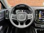 Volvo XC40 1.5 T4 Recharge Inscription | Stoel-/ stuurwielverwarming | Trekhaak, inklapbaar | Lederen bekleding | Achteruitrijcamera | 19 inch. lichtmetalen velgen | Treeplanken | Adaptieve cruise control | BLIS | Apple carplay/ Android auto