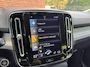 Volvo XC40 1.5 T4 Recharge Inscription | Stoel-/ stuurwielverwarming | Trekhaak, inklapbaar | Lederen bekleding | Achteruitrijcamera | 19 inch. lichtmetalen velgen | Treeplanken | Adaptieve cruise control | BLIS | Apple carplay/ Android auto