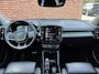 Volvo XC40 1.5 T4 Recharge Inscription | Stoel-/ stuurwielverwarming | Trekhaak, inklapbaar | Lederen bekleding | Achteruitrijcamera | 19 inch. lichtmetalen velgen | Treeplanken | Adaptieve cruise control | BLIS | Apple carplay/ Android auto