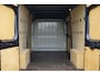 Peugeot Boxer 335 2.2 BlueHDi 140 L3H2 Premium in Topstaat |1e eigenaar |Camera |Cruise |Navi |Airco |Metallic |3500 KG |EURO6D |BPM voordeel! |Lage km-stand