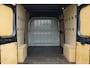 Peugeot Boxer 335 2.2 BlueHDi 140 L3H2 Premium in Topstaat |1e eigenaar |Camera |Cruise |Navi |Airco |Metallic |3500 KG |EURO6D |BPM voordeel! |Lage km-stand