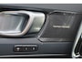Volvo C40 Extended Range Ultimate 82 kWh - Panoramadak - IntelliSafe Assist & Surround - 360º Camera - Harman/Kardon audio - Verwarmde voorstoelen & stuur - Parkeersensoren voor & achter - Elektr. bedienb. voorstoelen met geheugen links - Draadloze tel. lader - Warmtepomp - Extra getint glas - 20' LMV